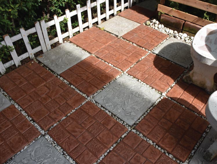 ต่อเติมหลังคา ทำพื้นใหม่ ได้ซุ้มนั่งเล่นในสวนหน้าบ้าน 09