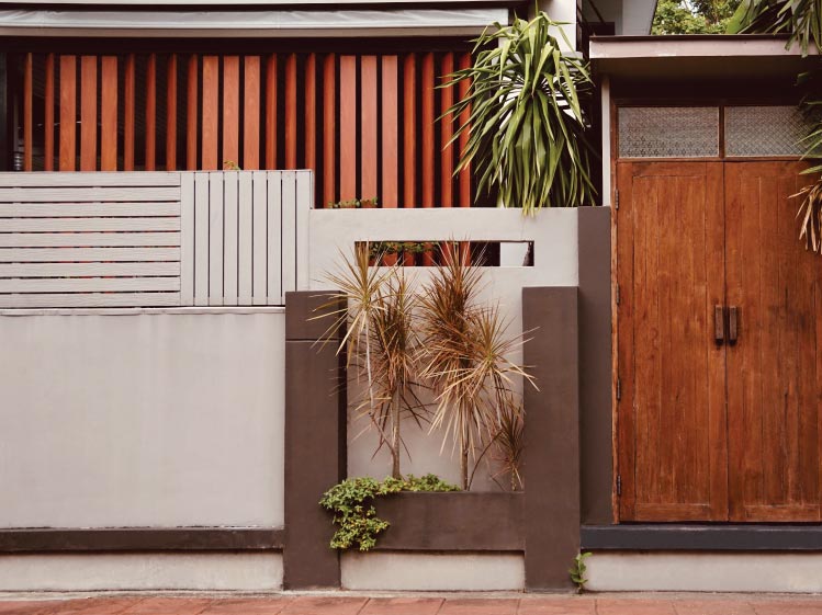 รั้วระแนงไม้ ระแนงบังตา เลือกตีระแนงแบบไหนดี 22